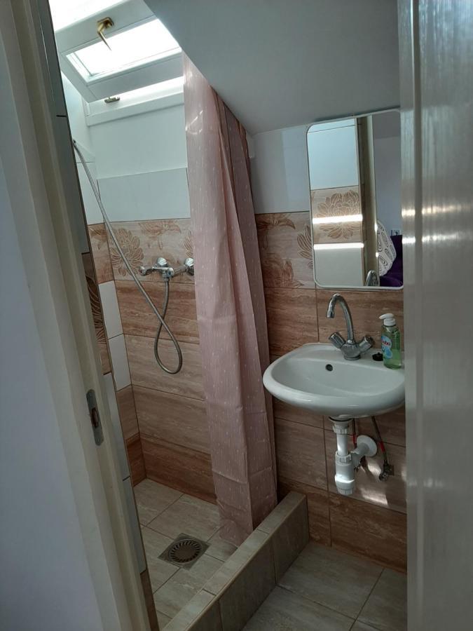 Nikolett Apartman Hajduszoboszlo Exterior photo