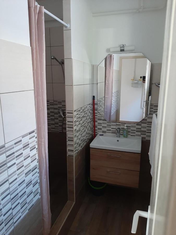 Nikolett Apartman Hajduszoboszlo Exterior photo