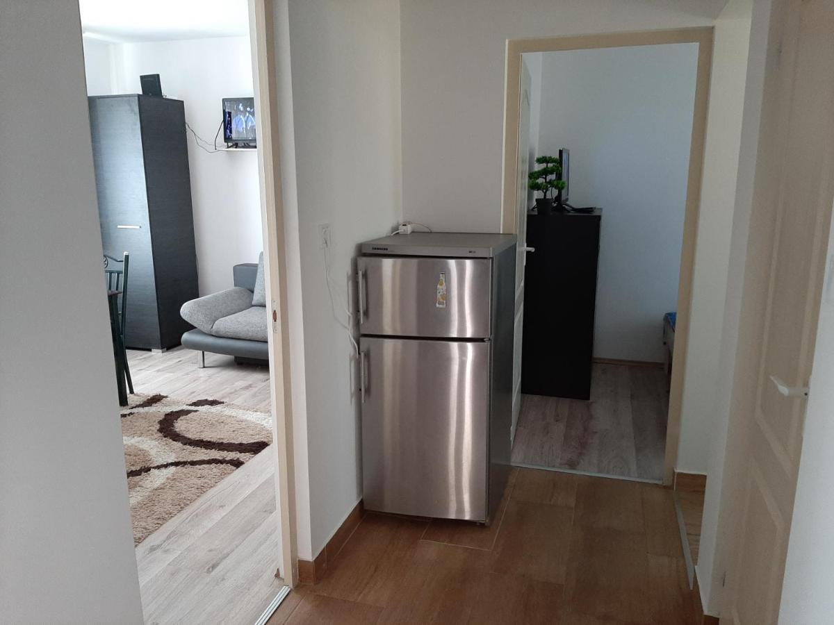 Nikolett Apartman Hajduszoboszlo Exterior photo